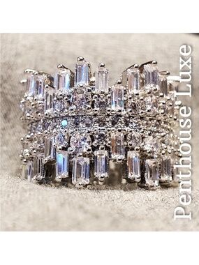 Stunning White Sapphire Baguette & Round Cut Ring Size 5 1/2
